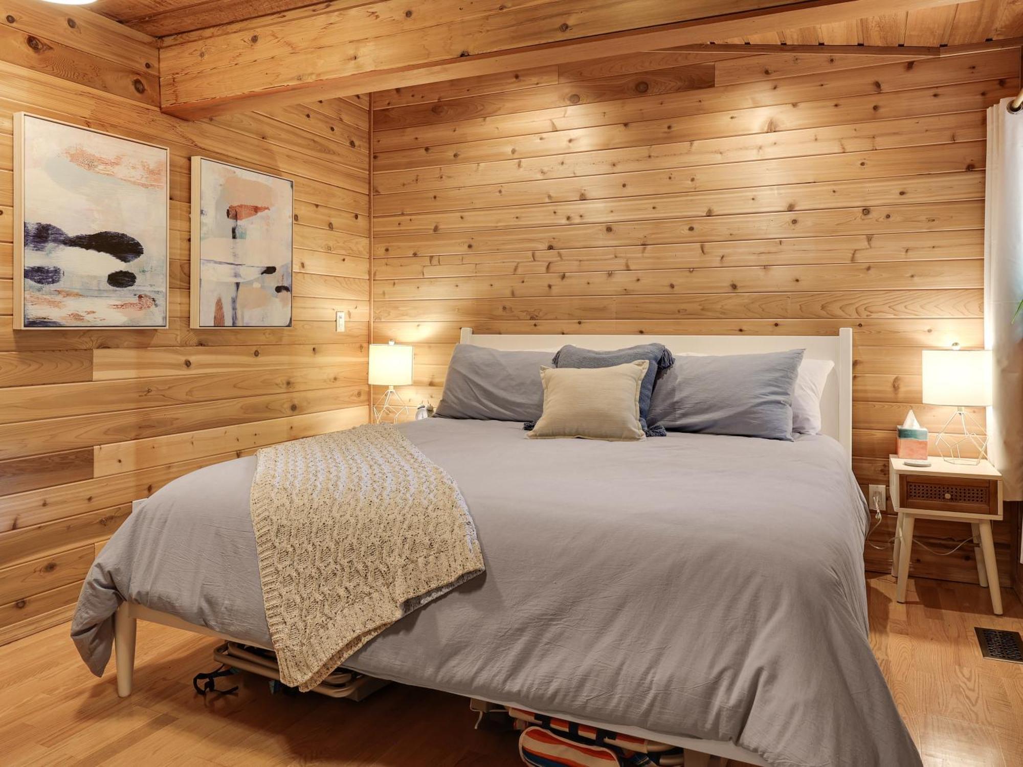 Woods Waves: Luxury Coast Cabin King Beds Pets Tillamook Eksteriør bilde