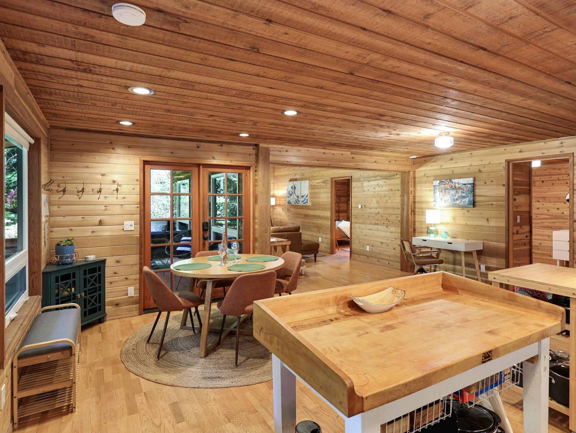 Woods Waves: Luxury Coast Cabin King Beds Pets Tillamook Eksteriør bilde