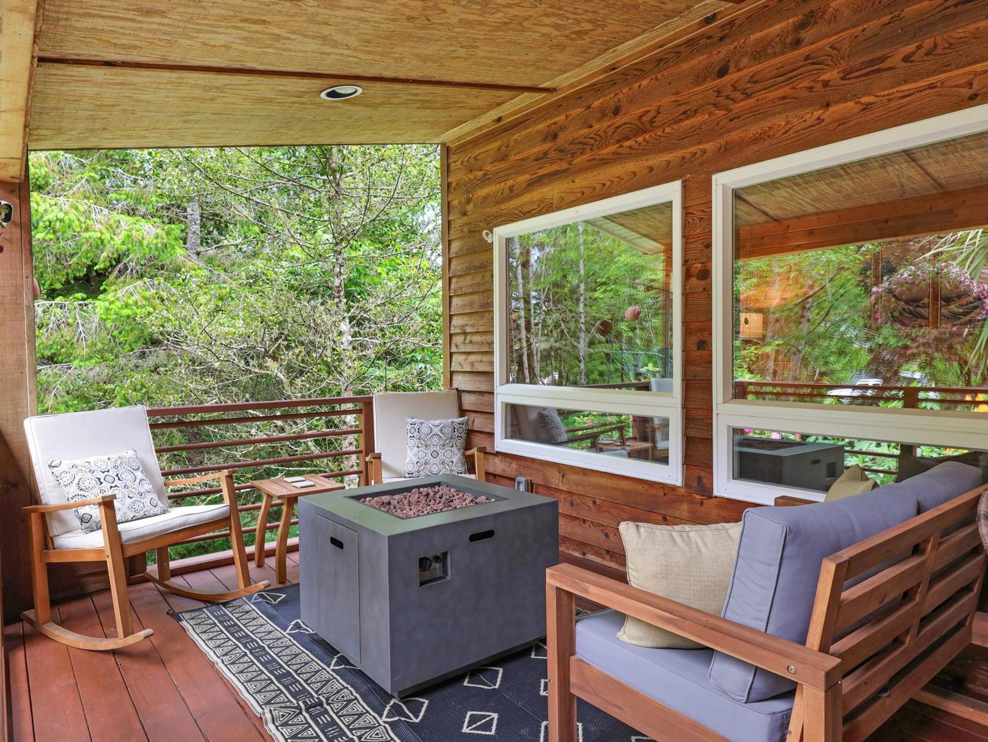 Woods Waves: Luxury Coast Cabin King Beds Pets Tillamook Eksteriør bilde