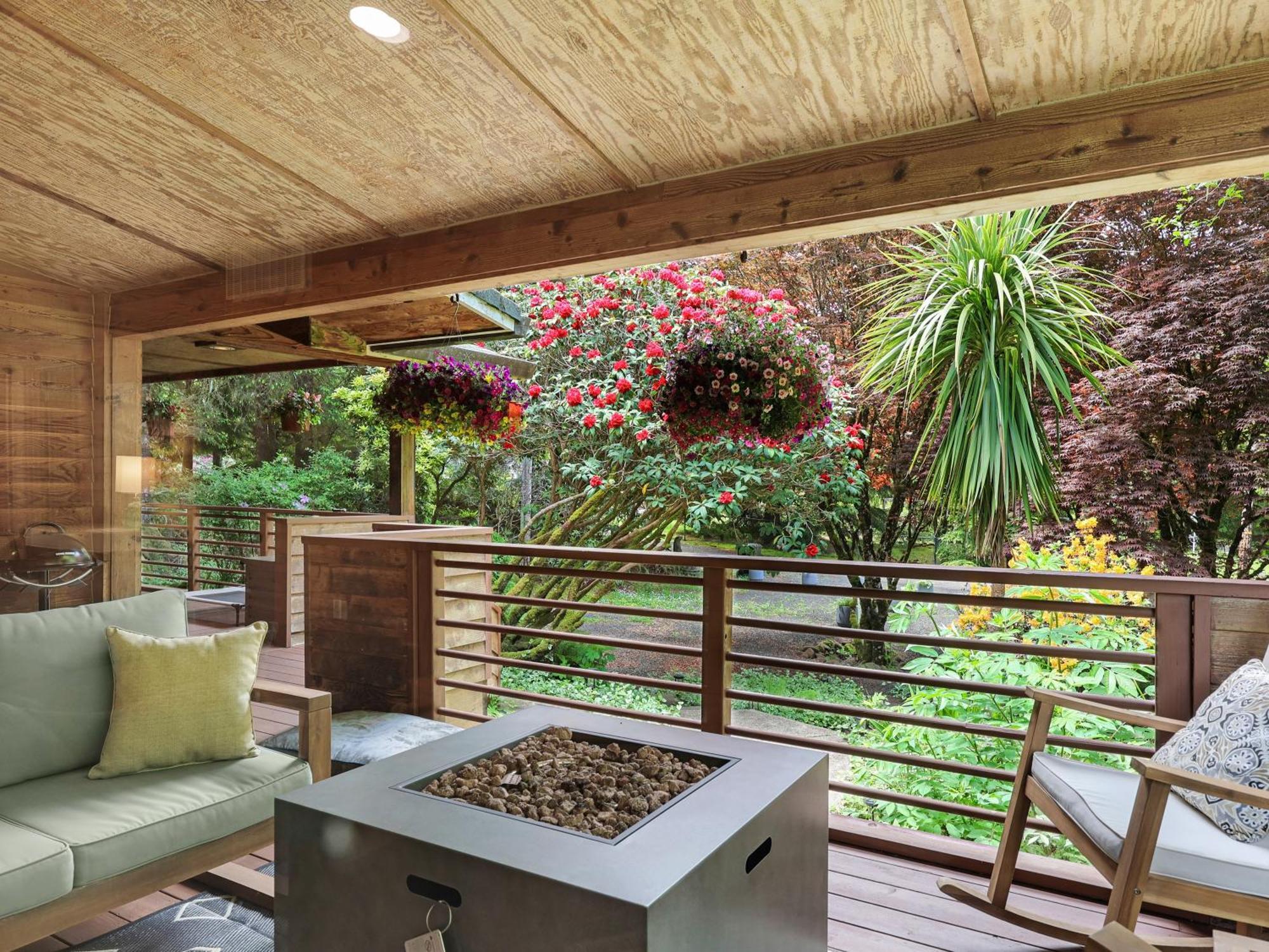 Woods Waves: Luxury Coast Cabin King Beds Pets Tillamook Eksteriør bilde